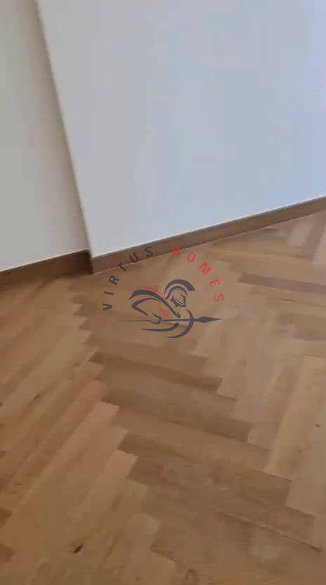 24 frame_028. jpg