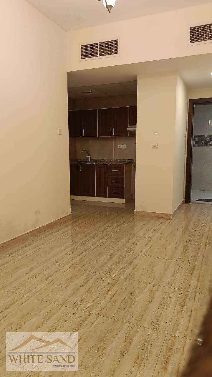 6 BM 204 HALL. jpeg