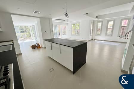 3 Bedroom Villa for Rent in The Springs, Dubai - JUST RENOVATED | LAKE VIEW | 2E | EXTENDED
