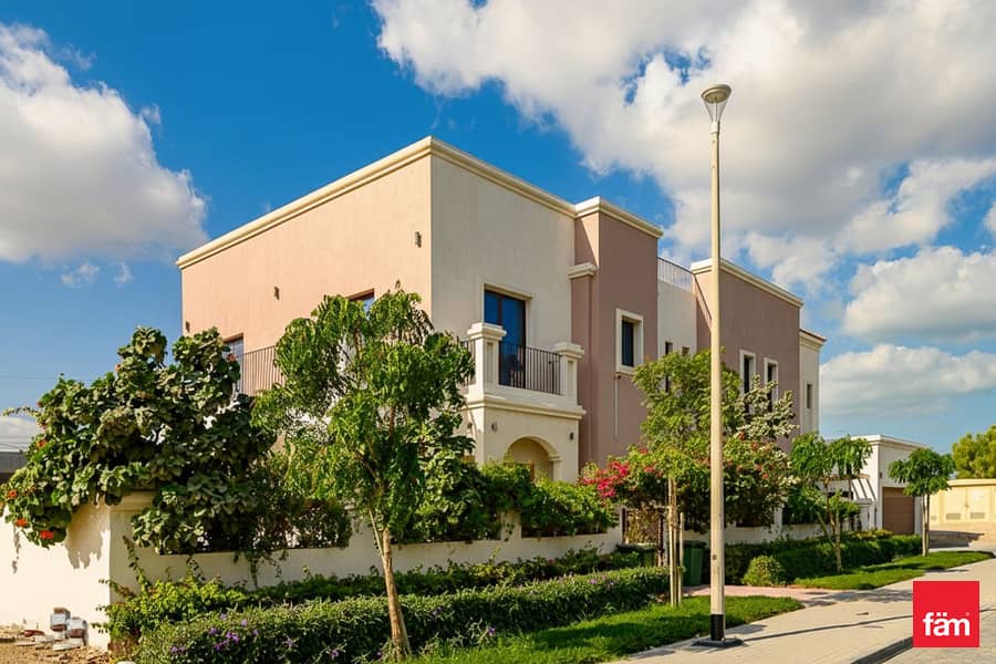 Vacant Now I District 7 I Custom Built I Office - Image 21