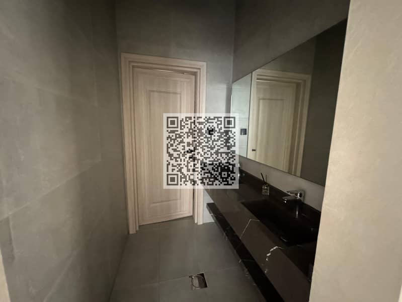 7 WhatsApp Image 2025-10-01 at 14.41. 39_99dd1fd1. jpg