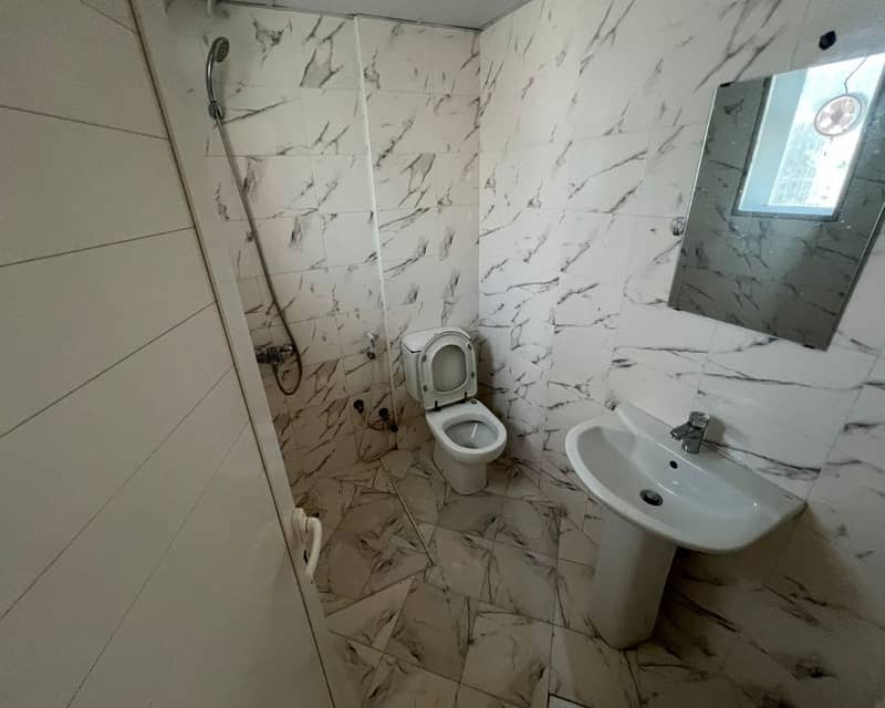 9 f4bcb324-2ce3-40c2-bc0e-54ce4847c0e3. jpg