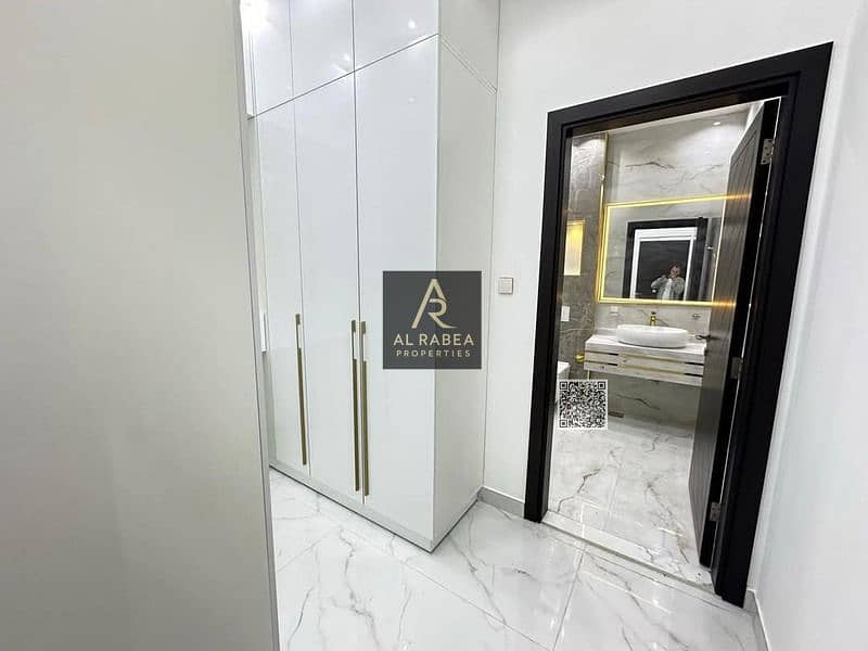 13 4cc49e3b-8ad5-4abc-98d4-d3f8b7c19eb4. jpg