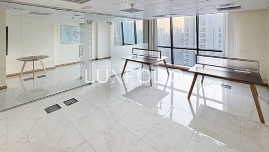 Office for Rent in Jumeirah Lake Towers (JLT), Dubai - HIGH FLOOR | WASHROOM & PANTRY | NEAR METRO
