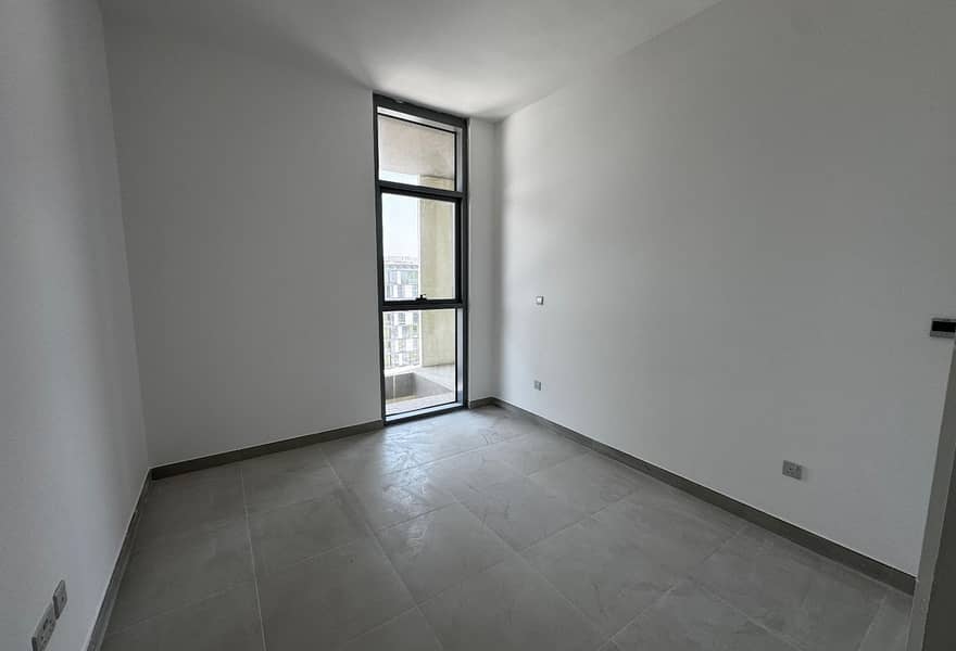 16 b0dec40d-1fa3-4220-8775-f7d62cc41e8e. jpg