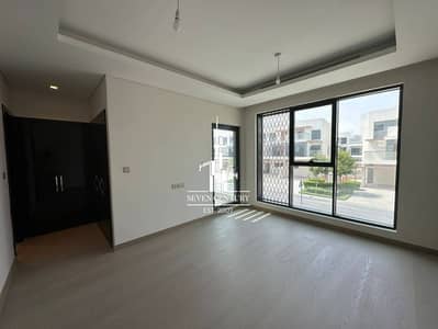 4 Bedroom Townhouse for Rent in DAMAC Hills, Dubai - Back to Back Unfurnished Unit | Near to Golf Trump