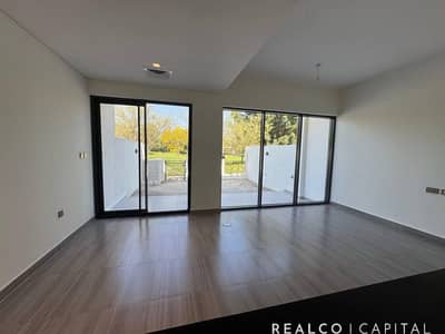 4 Bedroom Townhouse for Rent in DAMAC Hills, Dubai - Spacious 4-Bedroom Townhouse in Topanga,