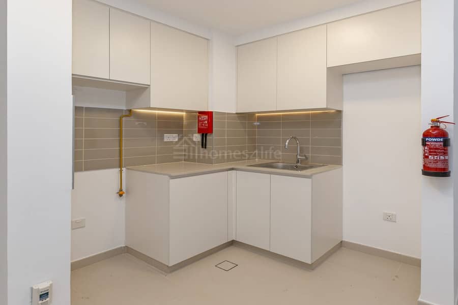 Квартира в Таун Сквер，Хаят Бульвар，Хаят Бульвар 1Б, 42000 AED - 12948200