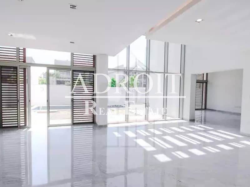 Brand New | Stunning 4BR Contemporary Villa in District One !