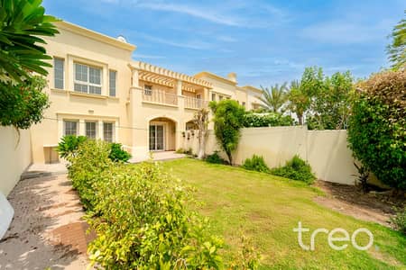 3 Bedroom Villa for Sale in The Springs, Dubai - Full Lake View | Vastu Compliant | VOT
