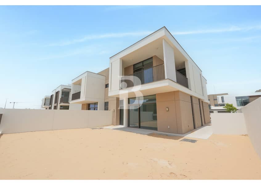 4BED| SINGLE ROW |BEST PRICE| NEAR PARK
