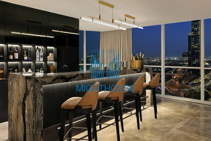 6 Presidential Suite - Bar. JPG