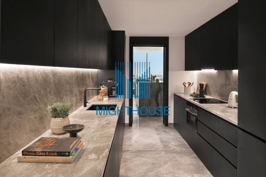 7 Presidential Suite - Kitchen. JPG