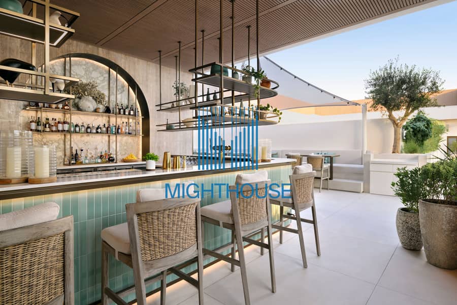 13 Two Birds_Bar Area Day. JPG