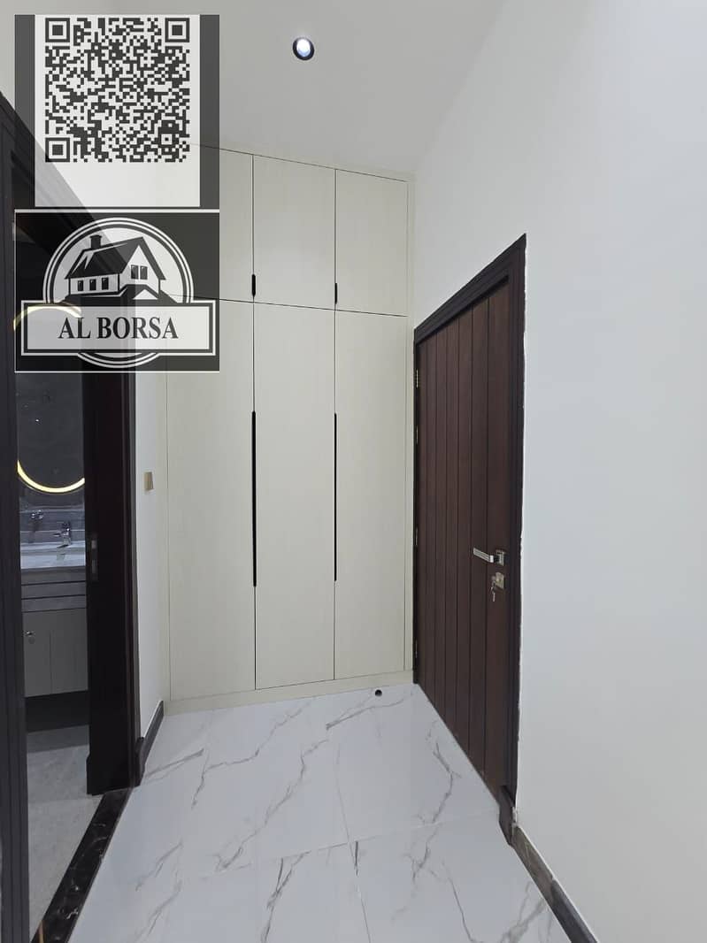 22 ee77ad81-f4ac-40b9-8863-bf31e65ae3a3. jpg