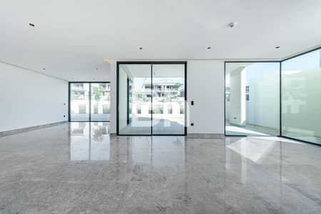 5 Bedroom Villa for Rent in Tilal Al Ghaf, Dubai - Closed Kitchen I On Pool I Brand New I High End