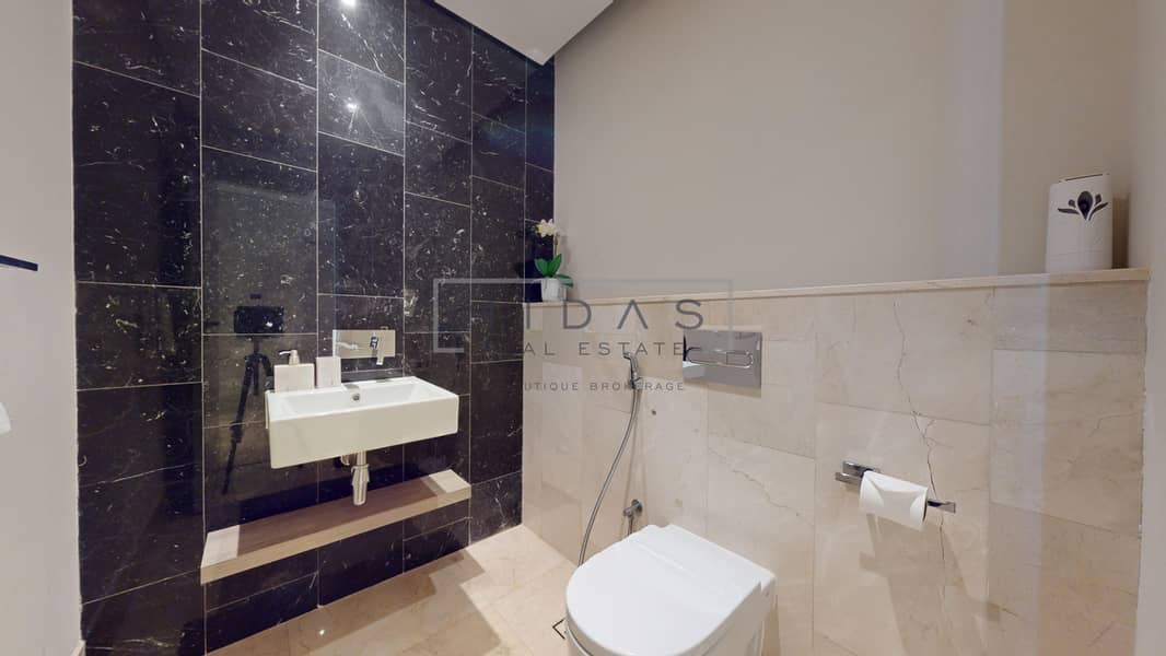 8 MIDAS-REAL-ESTATE-The-8-Palm--05262025_151846. jpg