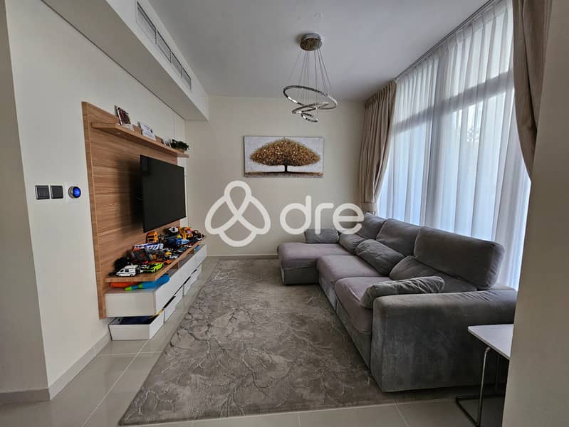2 Living room downstairs. jpg