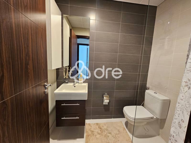 9 bathroom 3 upstairs. jpg