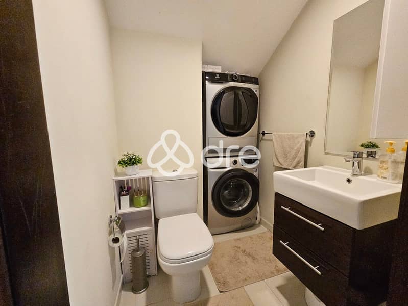 10 bathroom downstaris. jpg