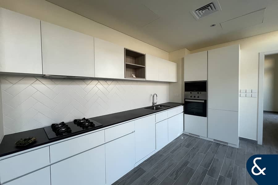 Spacious Layout | Upgraded | Ready To Move