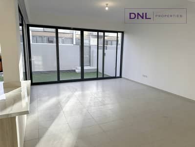 4 Bedroom Villa for Rent in Dubailand, Dubai - Spacious | End Unit | Extended Garden