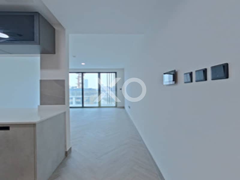 Vacant | | High Floor | Unfurnished