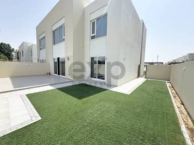 3 Bedroom Flat for Rent in Dubai South, Dubai - Spacious 3BR | Lush Garden | Ready to Rent!