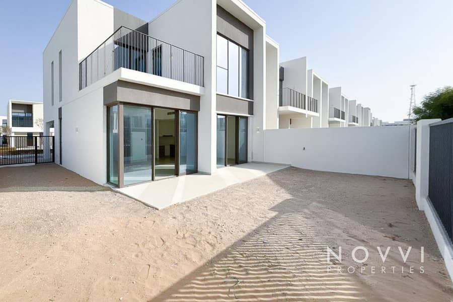 位于山谷小区，娜拉联排别墅 4 卧室的别墅 180000 AED - 12952387