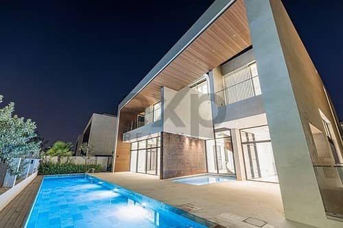 فیلا في لوناريا،البراري 5 غرف 2100000 درهم - 12952595