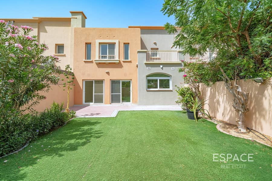 位于清泉社区，清泉别墅7区 3 卧室的别墅 5149000 AED - 12952886