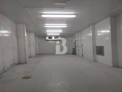 Warehouse for Rent in Mussafah, Abu Dhabi - High-Spec Warehouse with Loading Bay & Offices