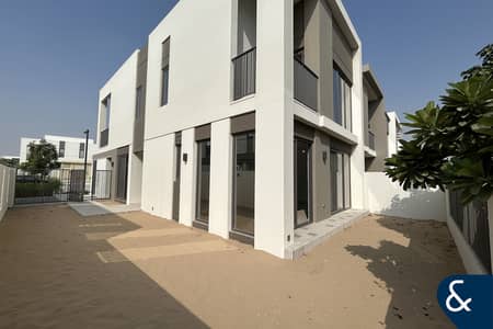 4 Bedroom Townhouse for Rent in Tilal Al Ghaf, Dubai - Opposite Pool & Park | Upgraded | Appliances
