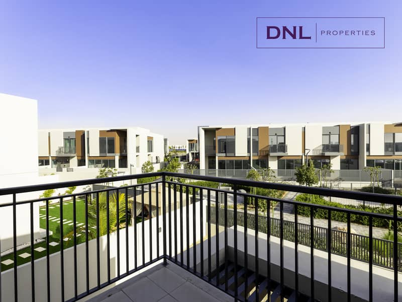 位于迪拜乐园，樱花树联排别墅区 4 卧室的别墅 5600000 AED - 12953169