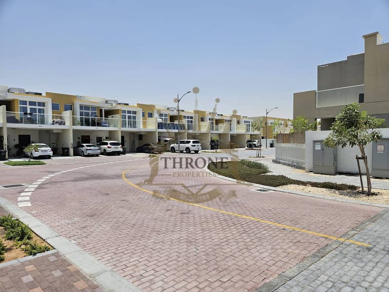 Spacious 4BHK| Brand New| Close to Park & Pool