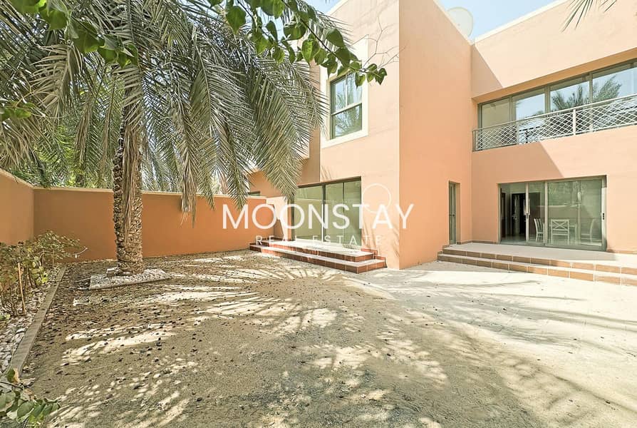 位于拉布丹公寓，红树林小镇 4 卧室的联排别墅 4600000 AED - 12953946