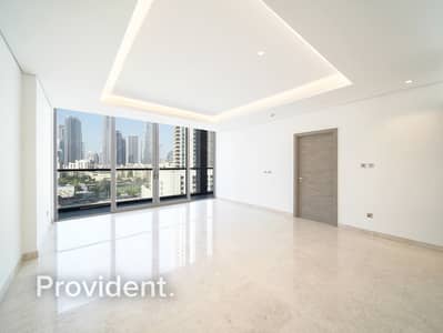1 Bedroom Apartment for Sale in Business Bay, Dubai - Burj View | Unfurnished | Big Layout | 1 Bedroom
