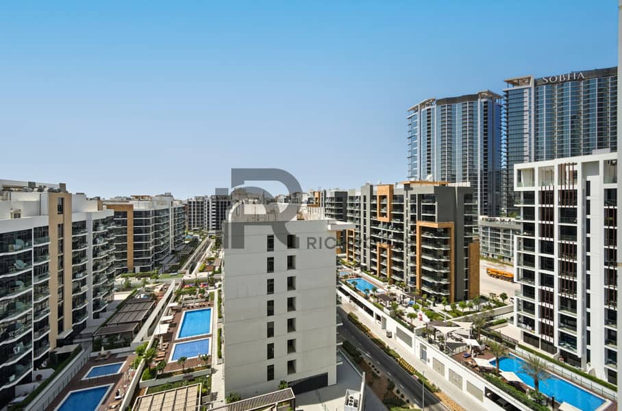 19 Azizi 41_101020. jpg