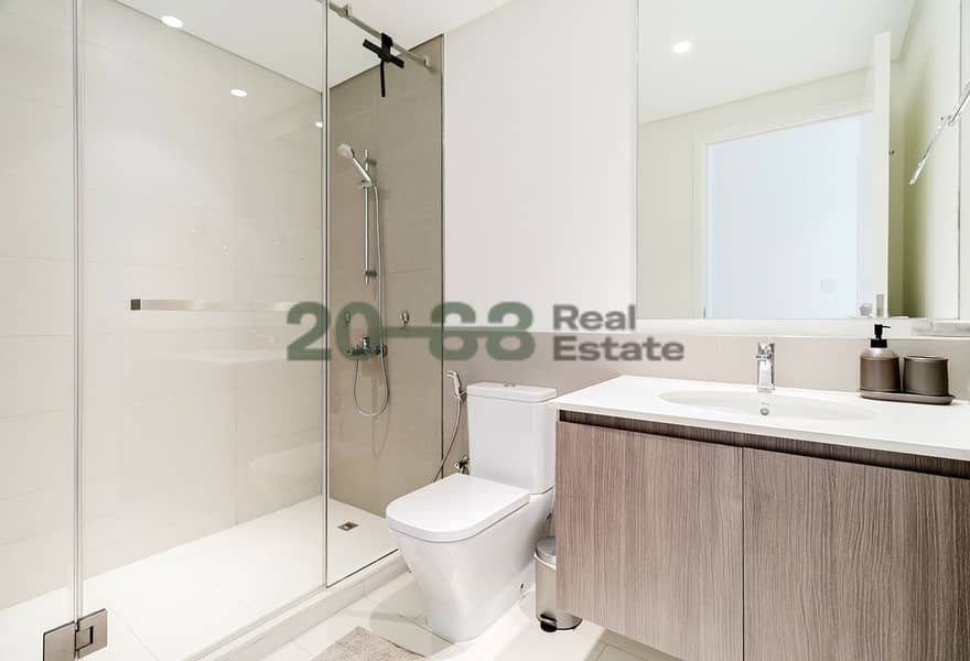 22 Executive One00016. jpg