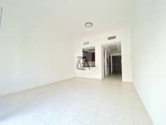 UPGRADED STUDIO CLOSE TO METRO