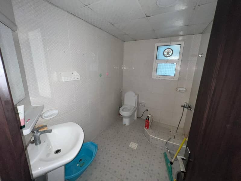 12 IMG-20251001-WA0844. jpg