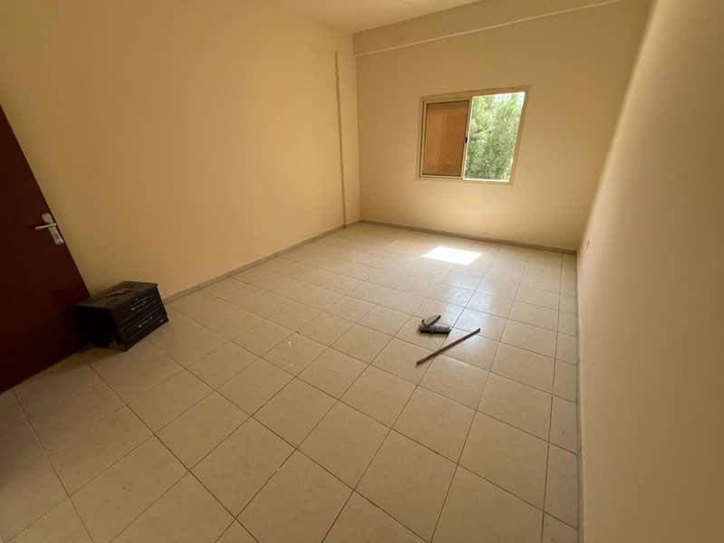 2 WhatsApp Image 2025-09-23 at 12.35. 11 AM. jpeg
