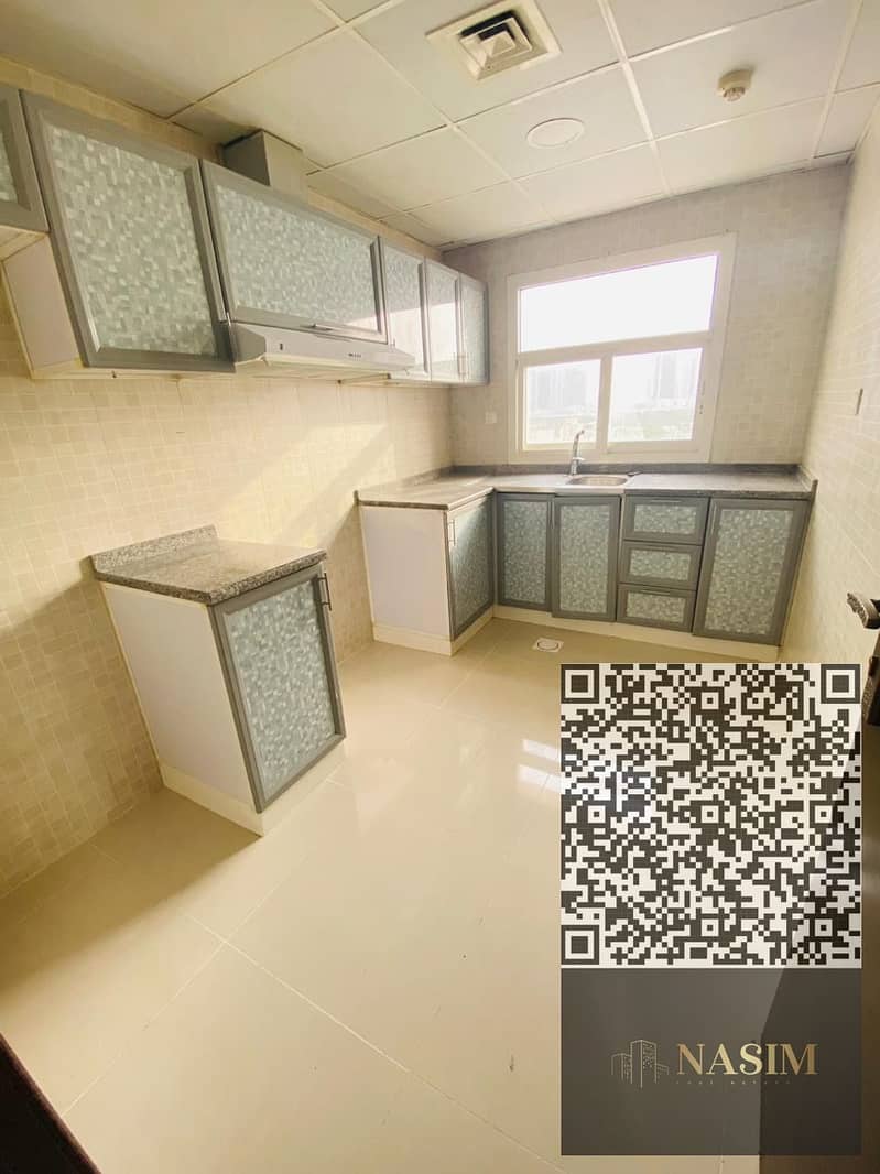 8 f3059cd1-3d24-43c9-a385-0f6c5ca75747. jpg