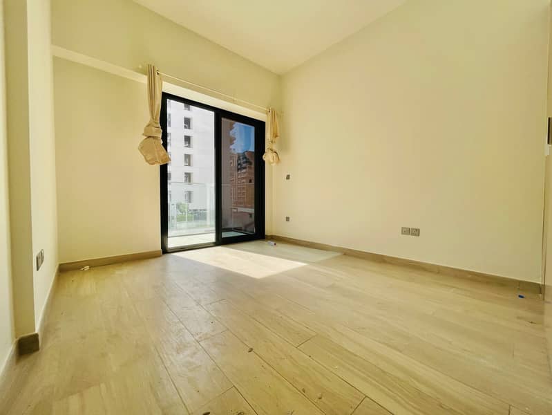 4 c216e67e-03da-4cad-9cc0-3880e635f2a7. jpg