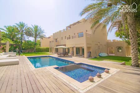 6 Bedroom Villa for Rent in Arabian Ranches, Dubai - Luxury 6 Bed | Pool and Jacuzzi | Corner Unit