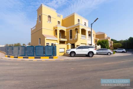 4 Bedroom Townhouse for Sale in Al Hamra Village, Ras Al Khaimah - 4 Bedroom for Sale in Al Hamra - Corner Unit - Golf Course View