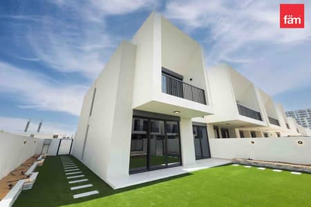 4 Bedroom Townhouse for Rent in Town Square, Dubai - Multiple Parking Spaces | Green Belt | Upgraded