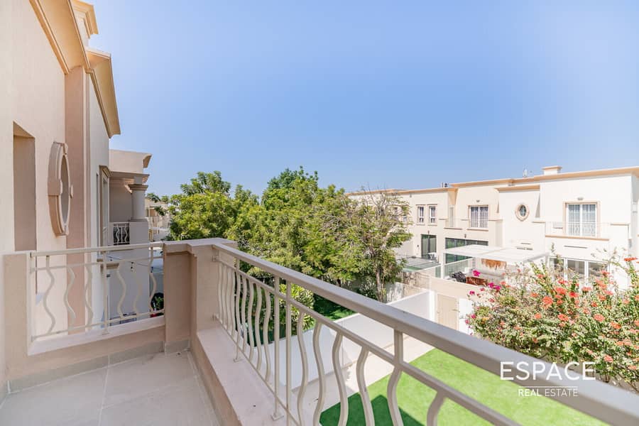 位于清泉社区，清泉别墅3区 3 卧室的别墅 260000 AED - 12933297