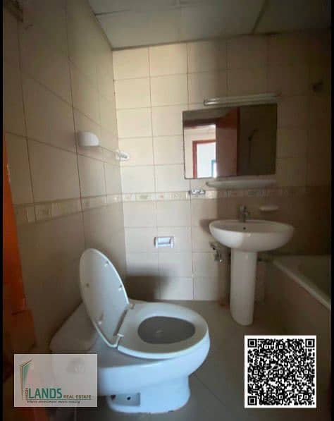 4 WhatsApp Image 2025-10-02 at 5.48. 27 PM (1). jpeg