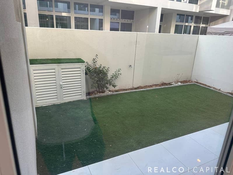 RRM MIDDLE UNIT FOR RENT BACK TO BACK VACANT - Image 18